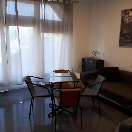 Kertvarosi Apartman II Tiszaújváros Zewnętrze zdjęcie